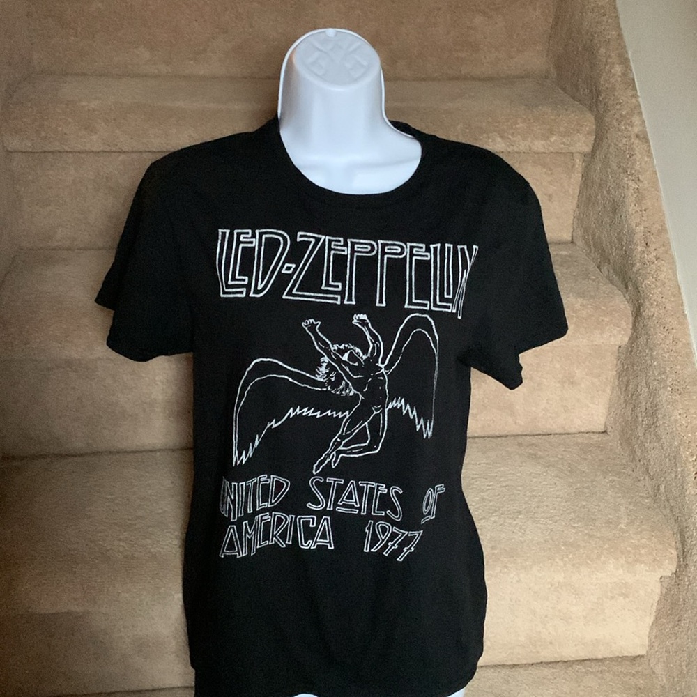 Led Zeppelin Black Graphic Tee in Size Small